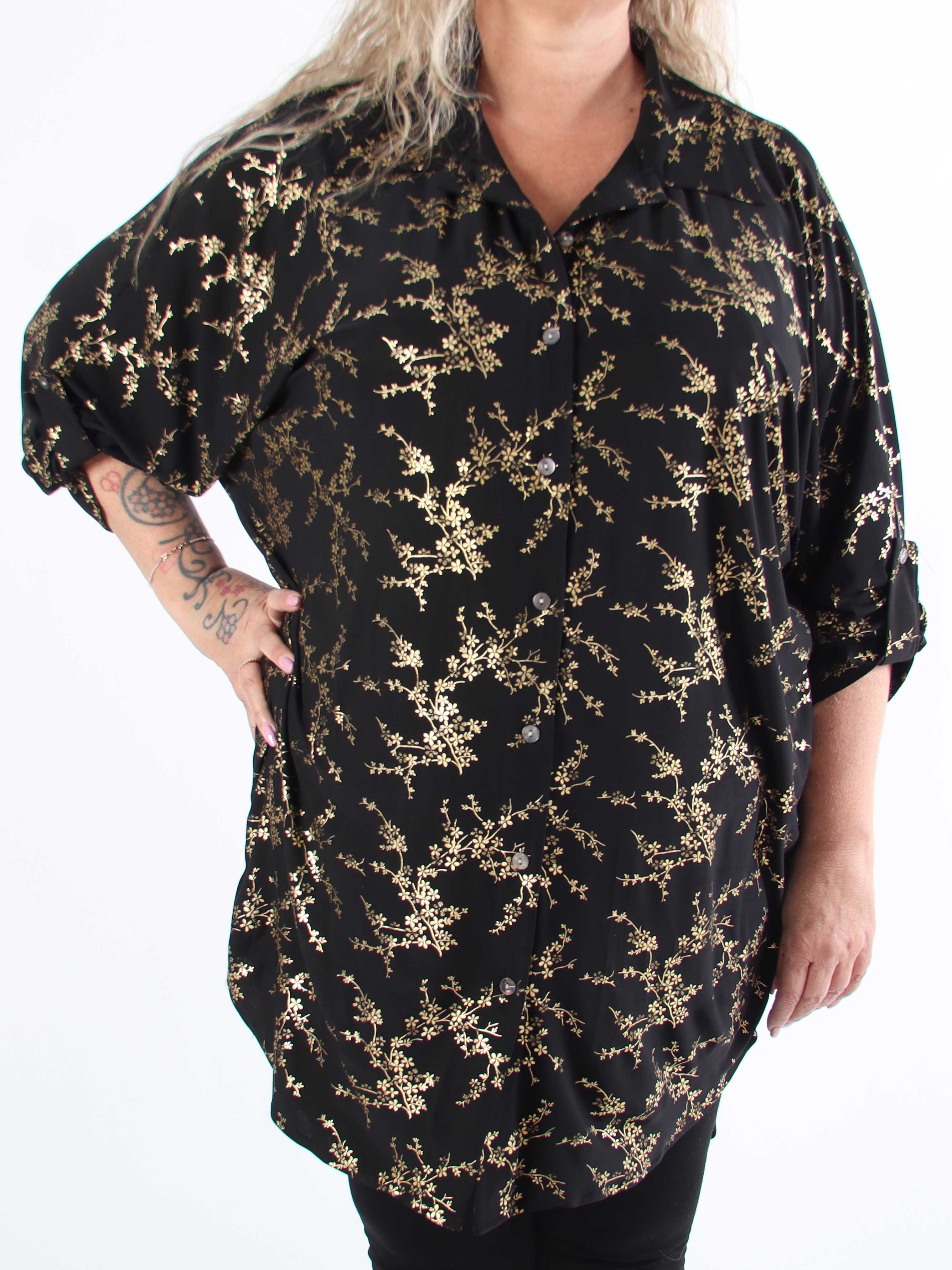 Mia Gold - Elastisk plus size skjortekjole med gulddetaljer